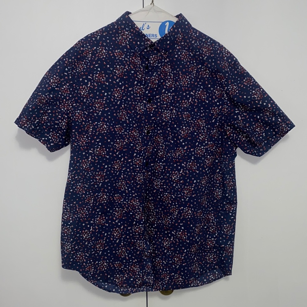 LARGE NAVY BASED, SPECKLED GOODFELLOW 1/2 SLEEVE BUTTON DOWN